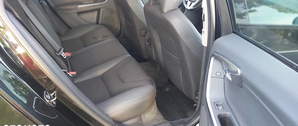 Volvo V60 cena 33900 przebieg: 203000, rok produkcji 2011 z Inowrocław małe 497